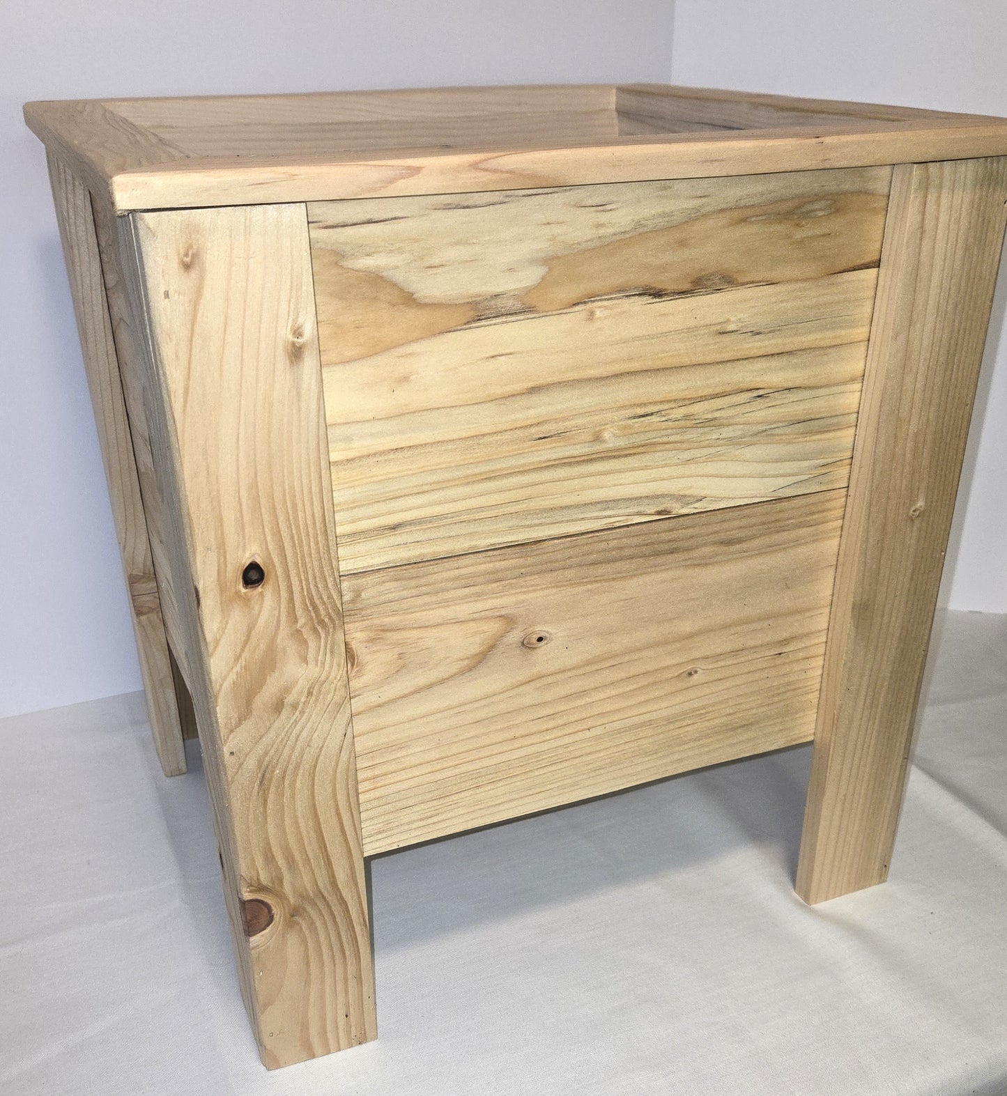Cedar Planter/Flower/Bush/Tree Pot.  Choose from 9 Images.
