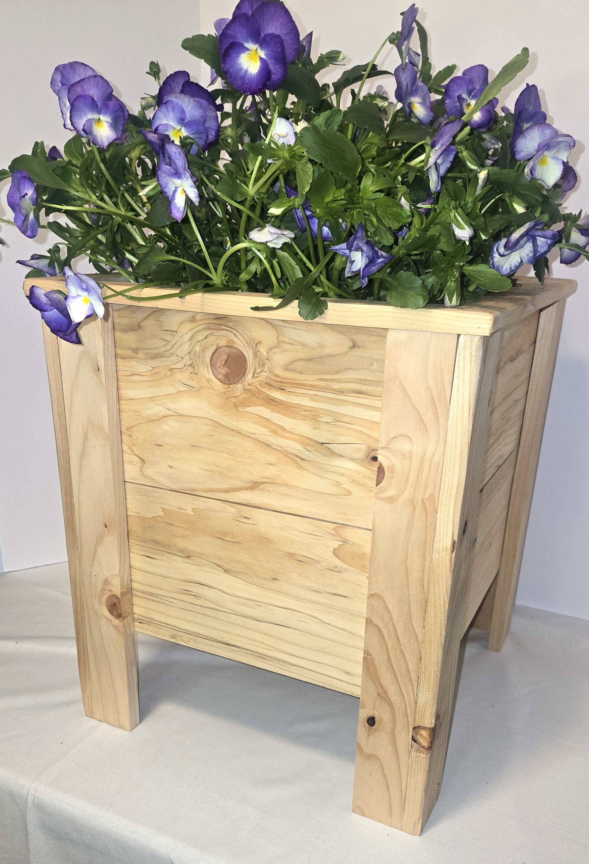 Blank Right Planter