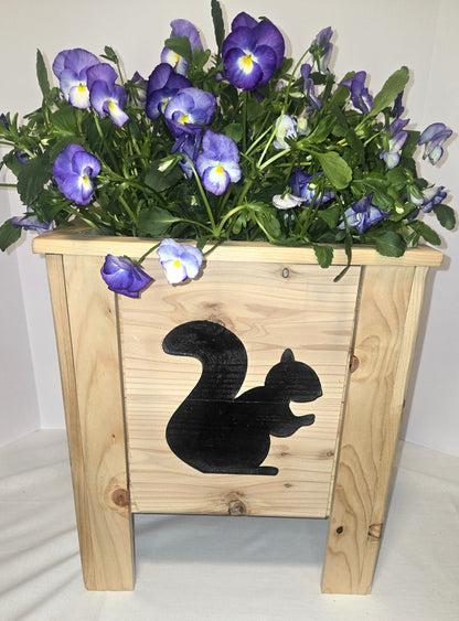 Squirrel Right Planter